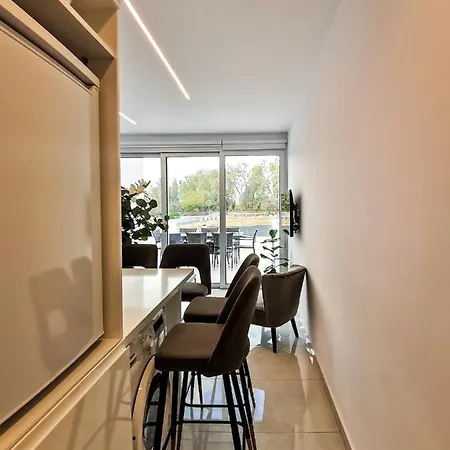 Ferienwohnung Phaedrus Living - Seaside Deluxe Flat Harbour 107 Paphos Exterior foto