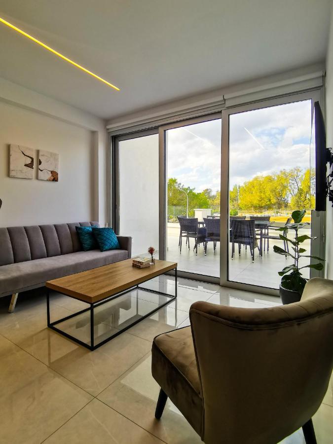 Apartment Phaedrus Living - Seaside Deluxe Flat Harbour 107 Paphos