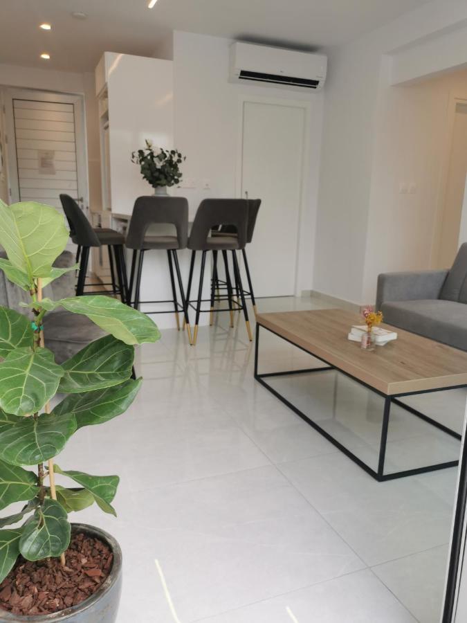 Phaedrus Living - Seaside Deluxe Flat Harbour 107 *